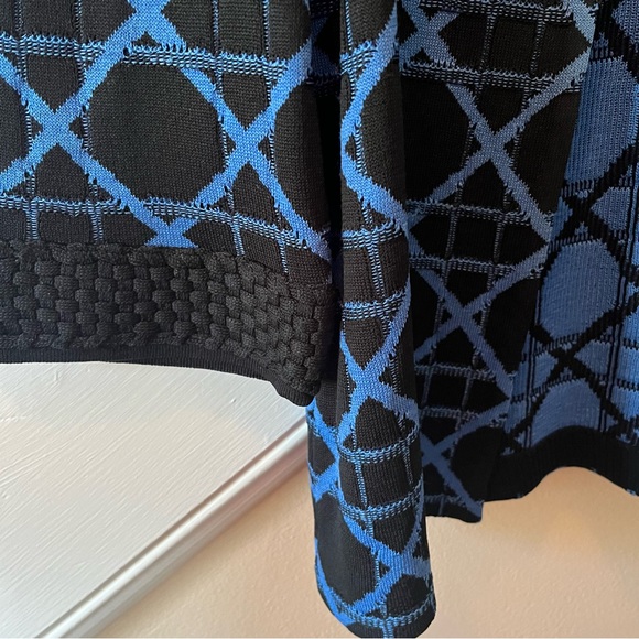 Ming Wang Black & Blue Sweater - Picture 2 of 8